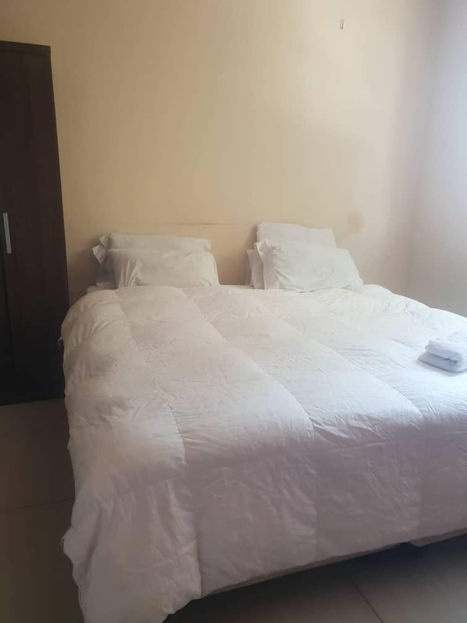 Egyptian cotton sheets, premium bedding, desk, laptop workspace