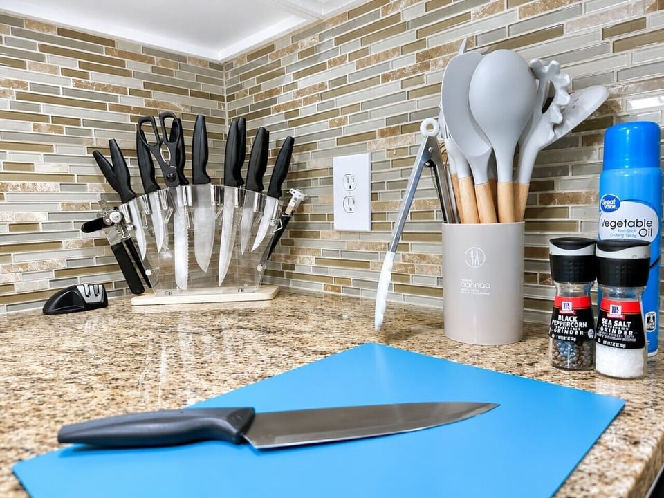 Basic kitchen essentials to cook with