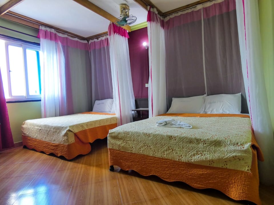 Free WiFi, bed sheets
