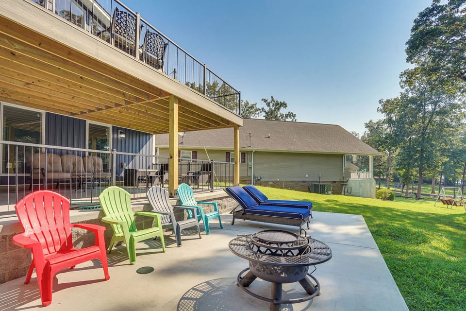Patio | Fire Pit