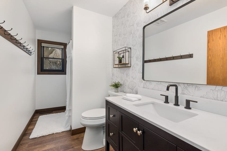 Main bathroom