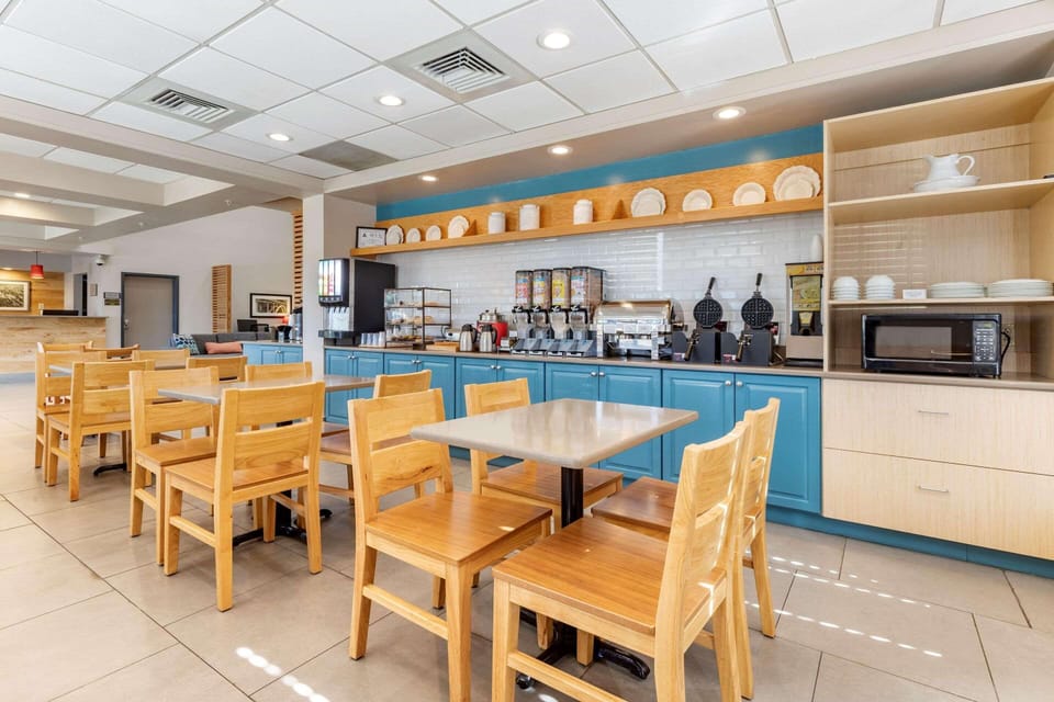 Free daily self-serve breakfast