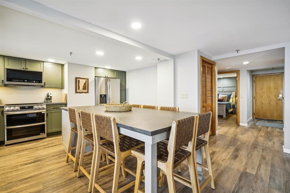 This dining area is so versatile!   Can be used to serve and as a dining table, seats 8