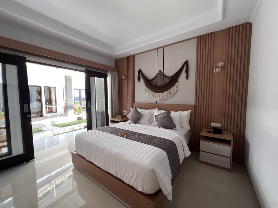 Double Room - Free Shuttle to Banjar Nyuh Harbor (1 Way) | Minibar, desk, laptop workspace, free WiFi