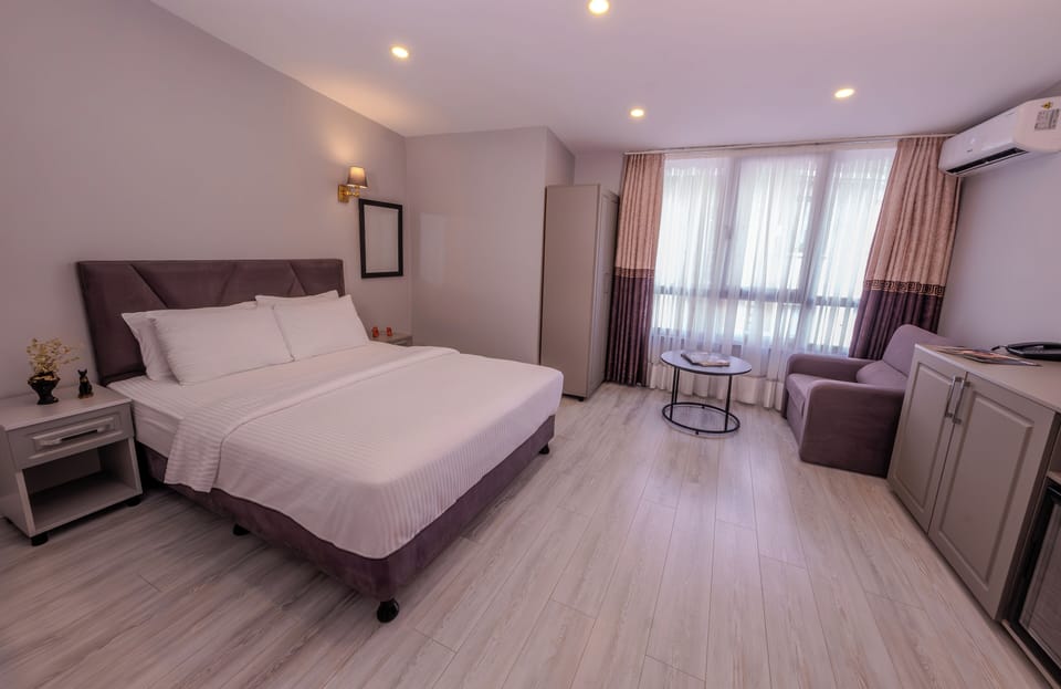 Standart Room | In-room safe, laptop workspace, blackout drapes, soundproofing