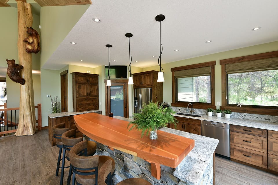Experience the ultimate culinary convenience in our luxurious kitchen, fully equipped with everything you need to create memorable family meals during your vacation.