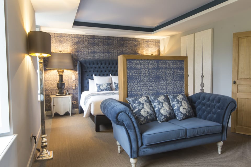 Classic Suite | In-room safe, desk, soundproofing, free WiFi