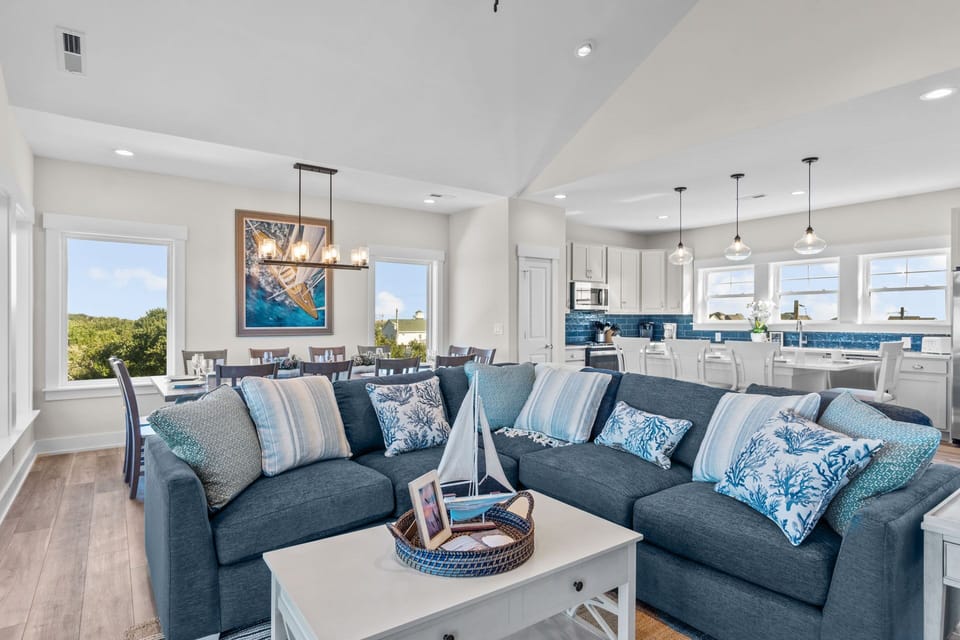 Surf or Sound Realty - 1161 - Blue Dolphin - Great Room  -2