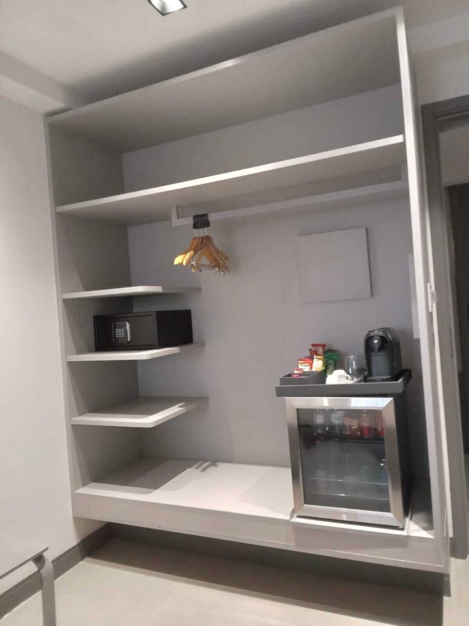 Comfort Triple Room | Wardrobe