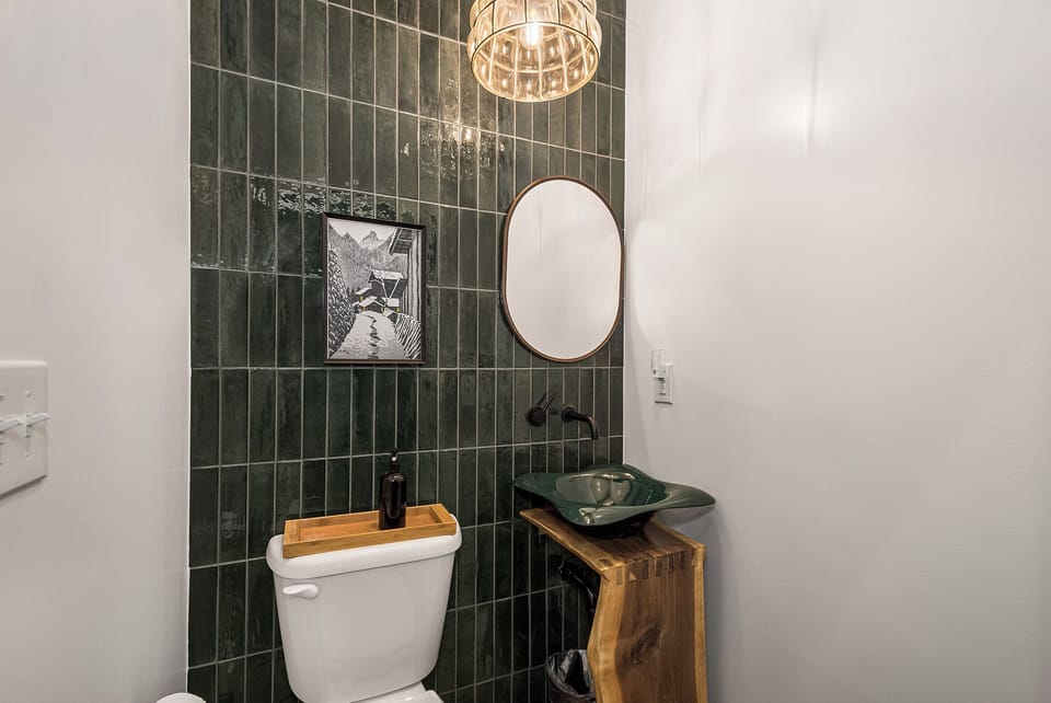 Black Diamond Lodge by Taylor Made Deep Creek Cottage in Garrett County