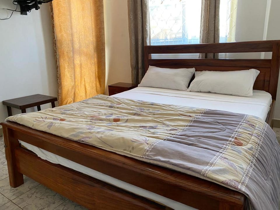 Double Room | Free WiFi