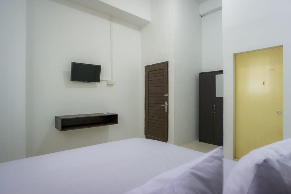 Deluxe Double Room | Desk, laptop workspace, soundproofing, WiFi (free)