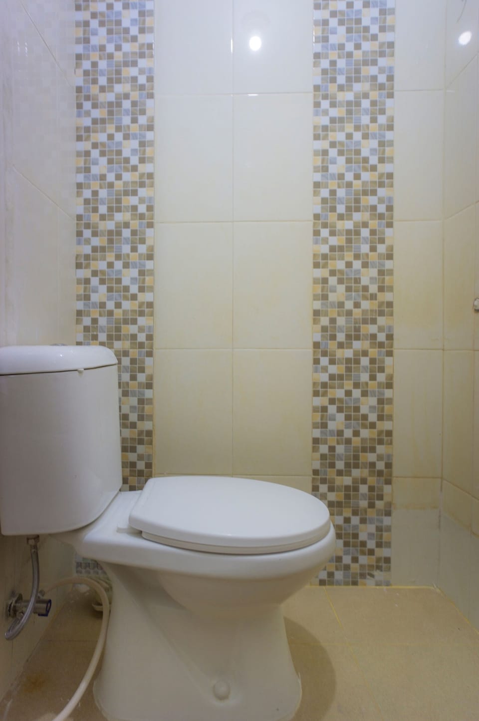 Standard Double Room | Bathroom | Shower, towels