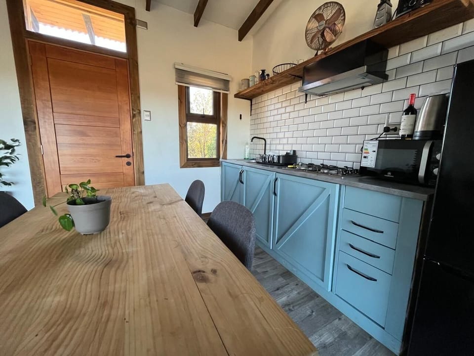 Cabin | Dining