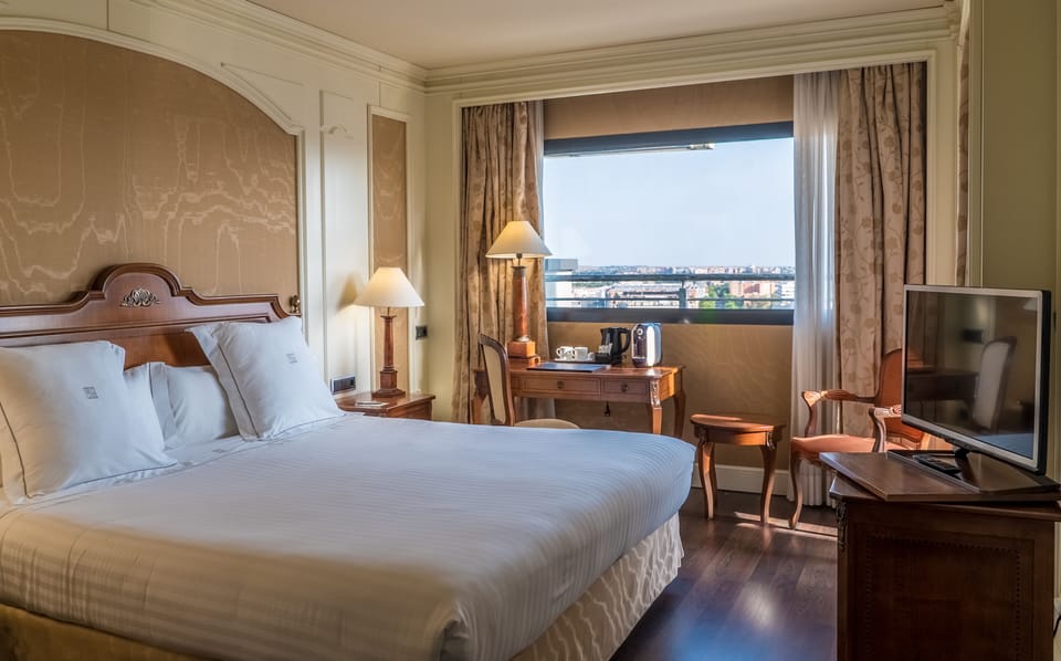 1 bedroom, minibar, in-room safe, desk