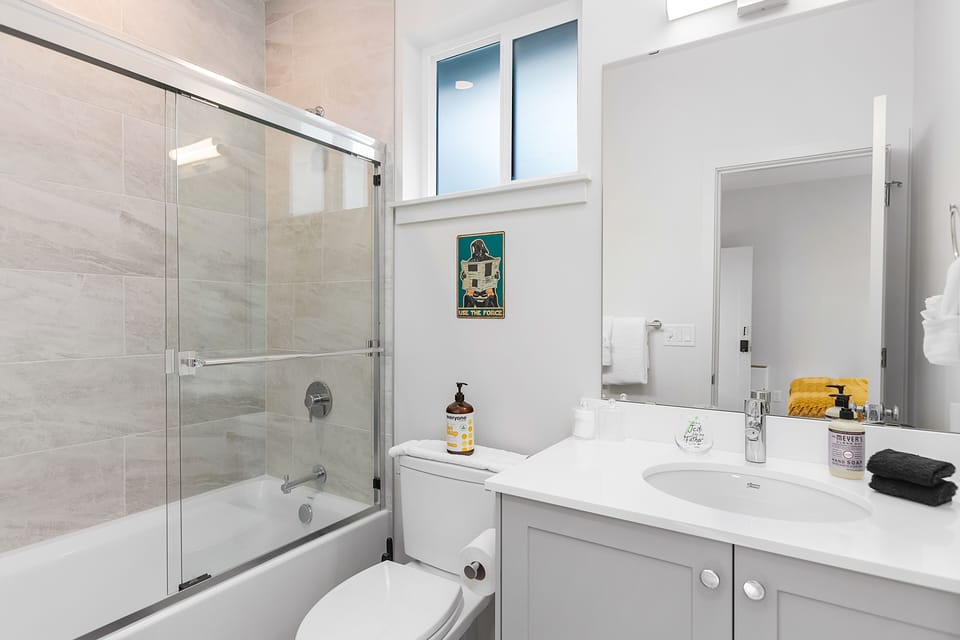 Classic Studio | Bathroom