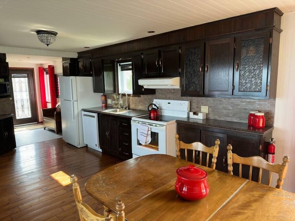 Kitchen (1)