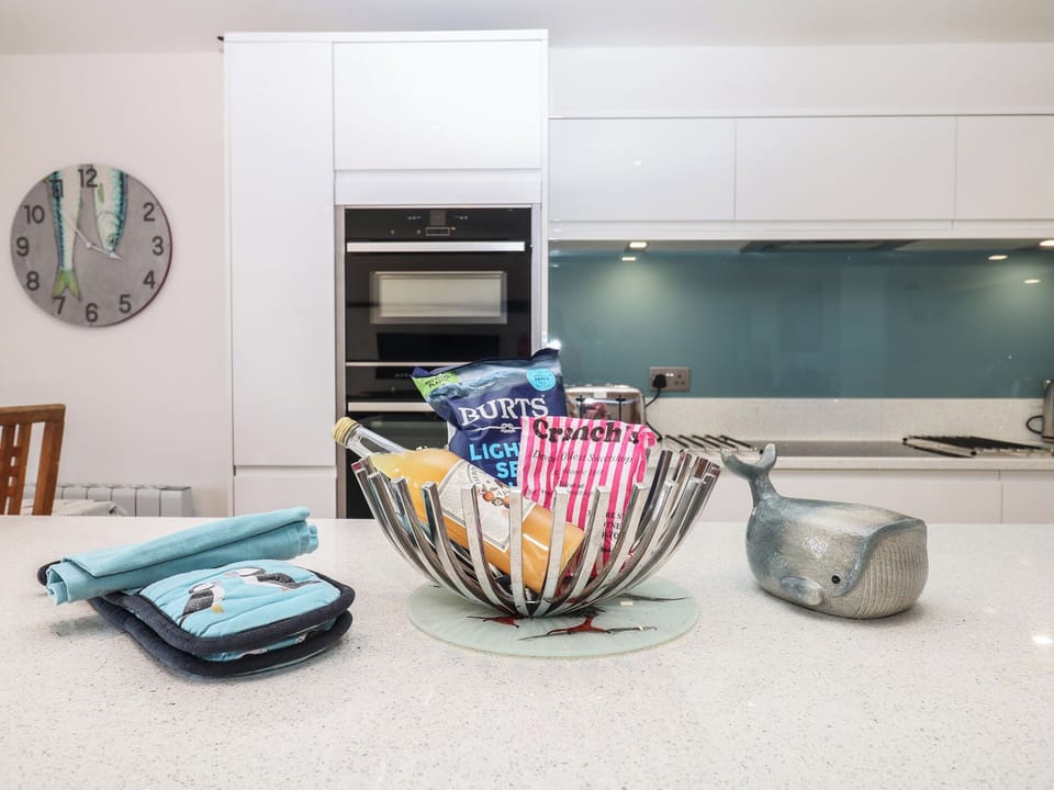 Fridge, dishwasher, electric kettle, toaster