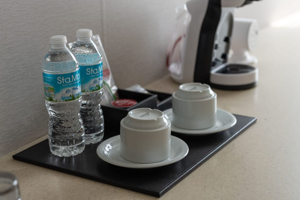 Premium bedding, down comforters, in-room safe, desk