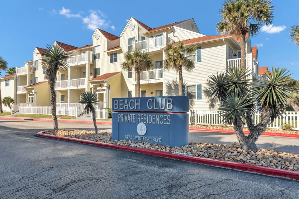 Condo (2 Bedrooms) | Property amenity