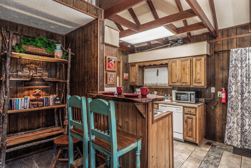 Studio (3 Bedrooms) | Property amenity