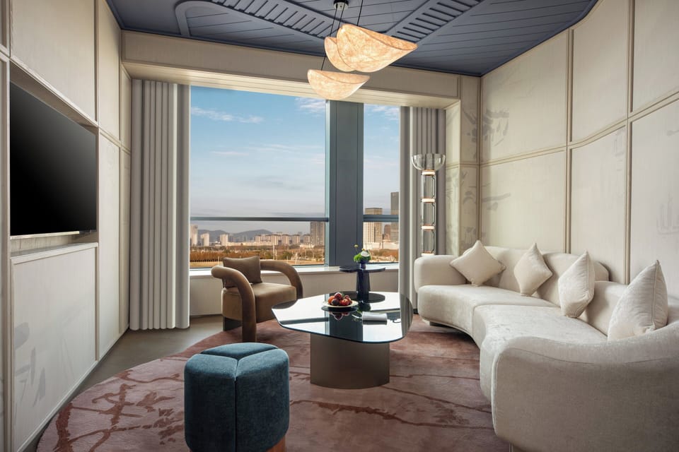 Suite, 1 Bedroom | Minibar, in-room safe, desk, laptop workspace