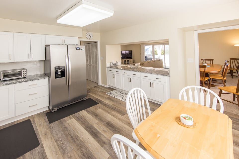 Second Floor
Kitchen