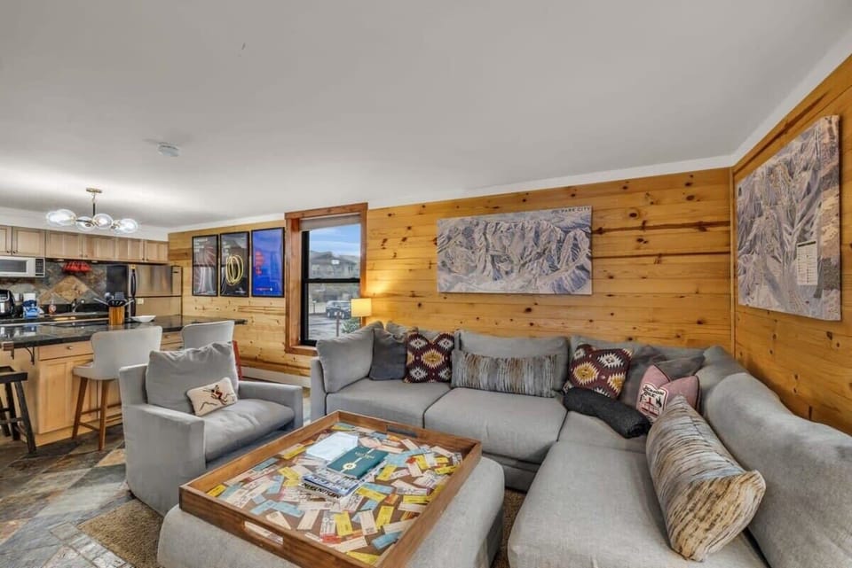 The open and social layout makes it easy to stay connected to your group whether you are relaxing in the stylish living room or preparing a meal in the gourmet kitchen.