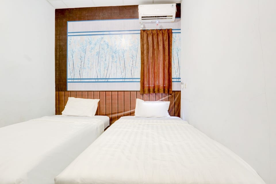 Deluxe Double Room | Free WiFi, bed sheets