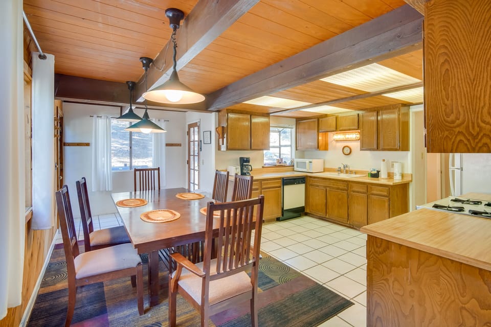 Dining Area & Kitchen | Coffee Maker