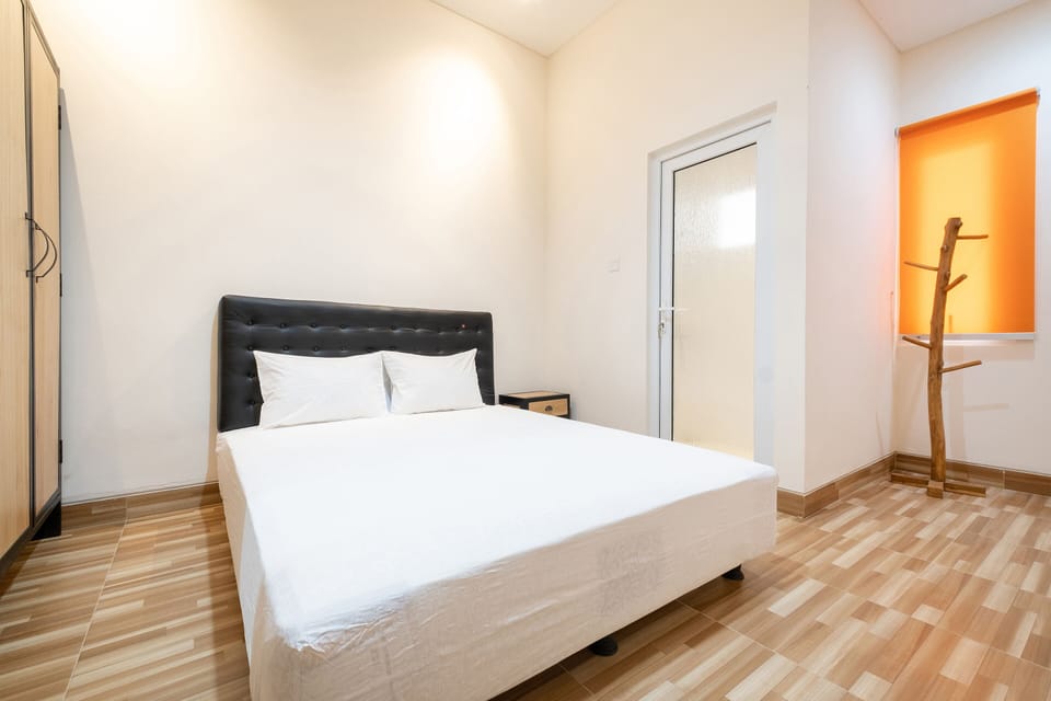 Deluxe Double Room | Desk, laptop workspace, free WiFi, bed sheets