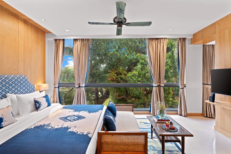 In-room safe, desk, soundproofing, iron/ironing board