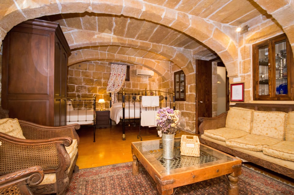 Suite, Private Bathroom, Ground Floor | In-room safe, desk, free WiFi, bed sheets