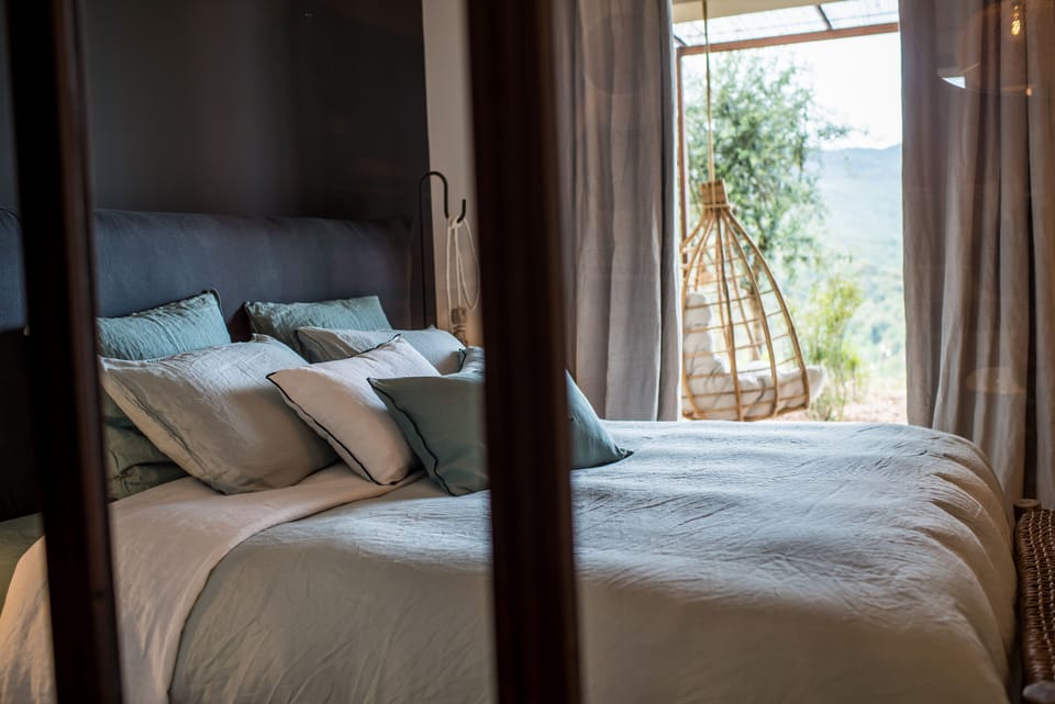 Deluxe Room, 1 King Bed, Non Smoking, Sea View (Arba Barona) | 1 bedroom, premium bedding, down comforters, minibar (free items)
