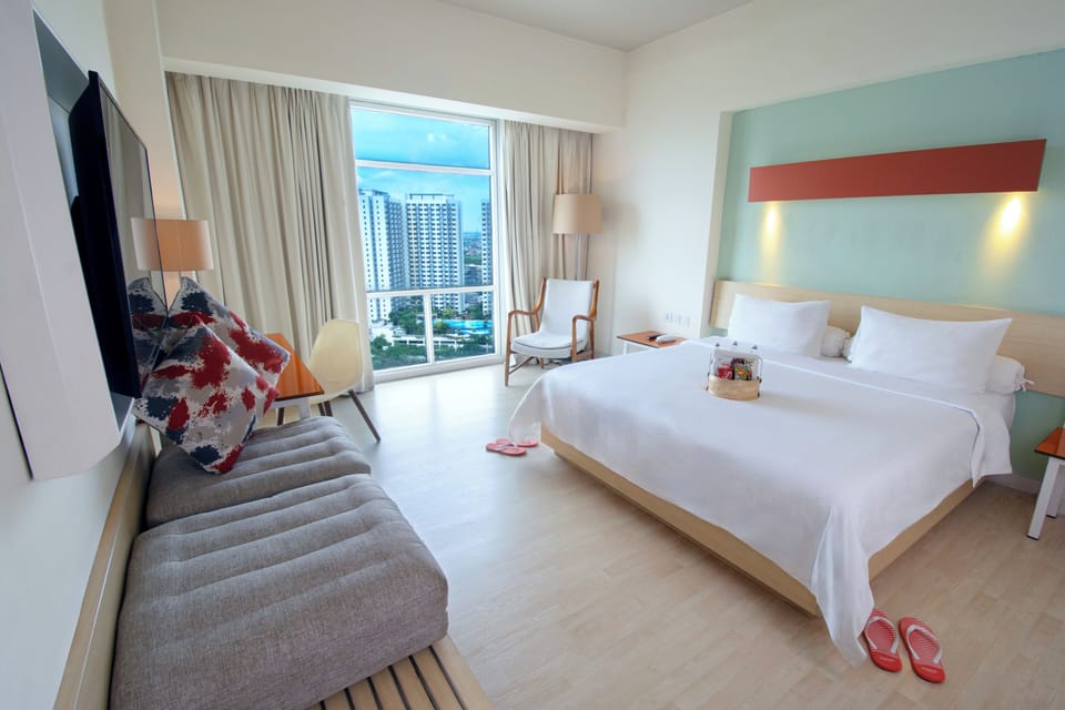 Room (HARRIS VIEW) | In-room safe, desk, soundproofing, free WiFi