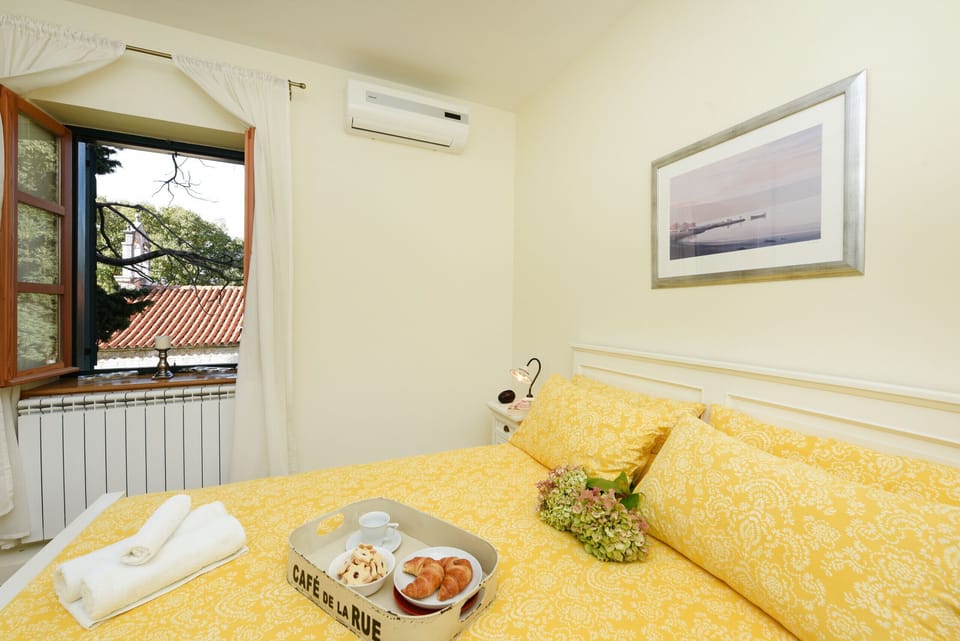 Villa, 3 Bedrooms, Private Pool, Pool View | 3 bedrooms, bed sheets