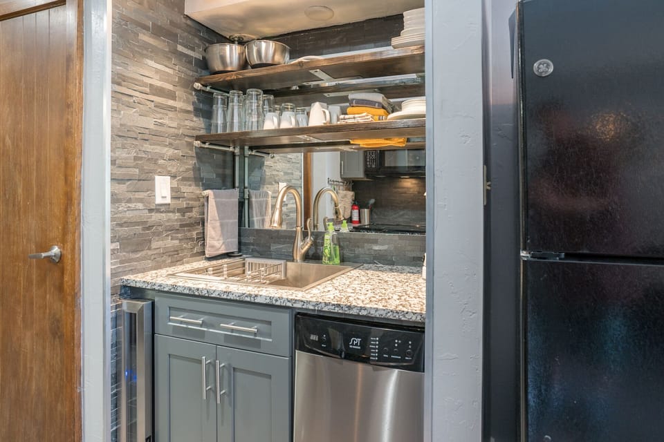 Fully Stocked Kitchen