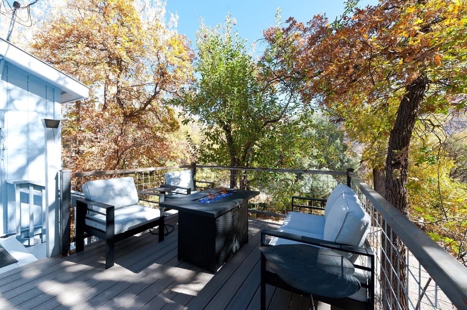 Deck off Living Space (Gas fire pit)
