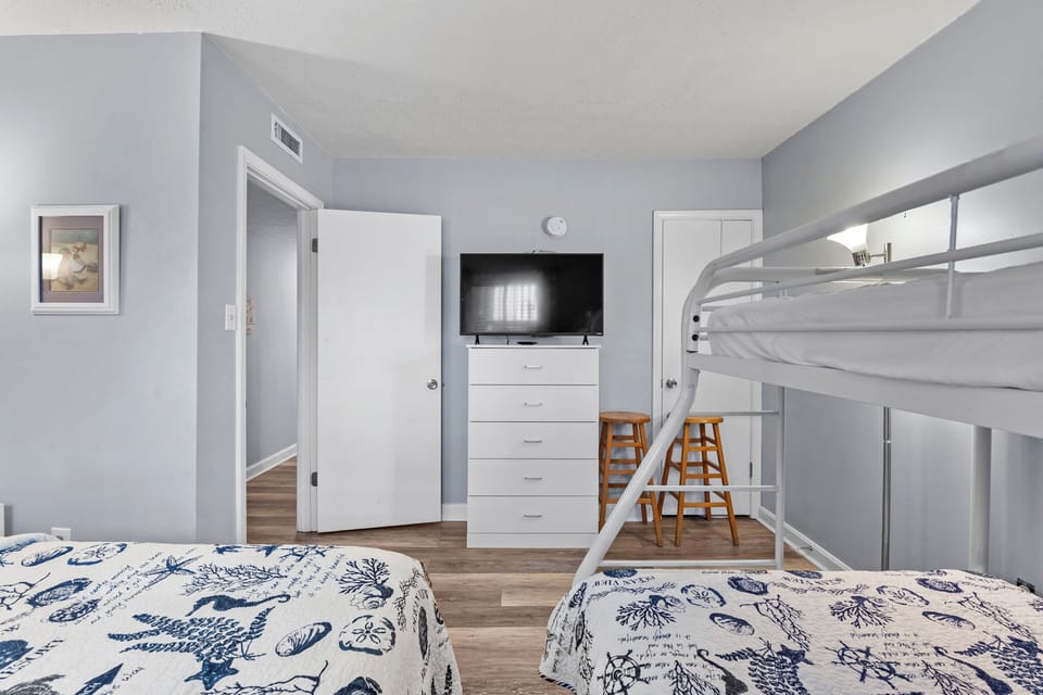 OSF12: The Hawk's Nest | Bedroom 2