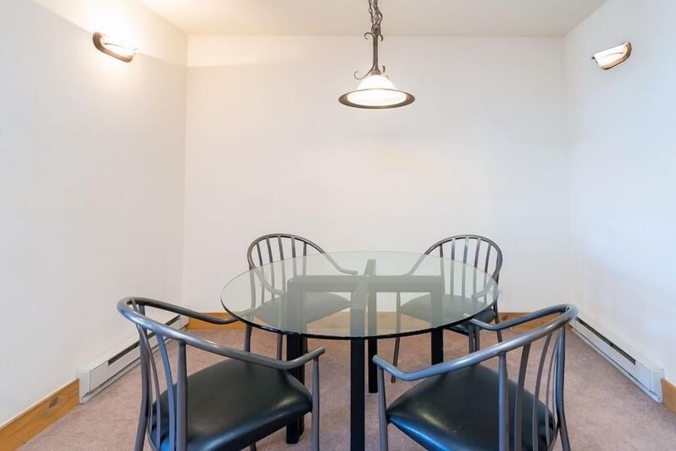 Condo, 1 Bedroom | Dining