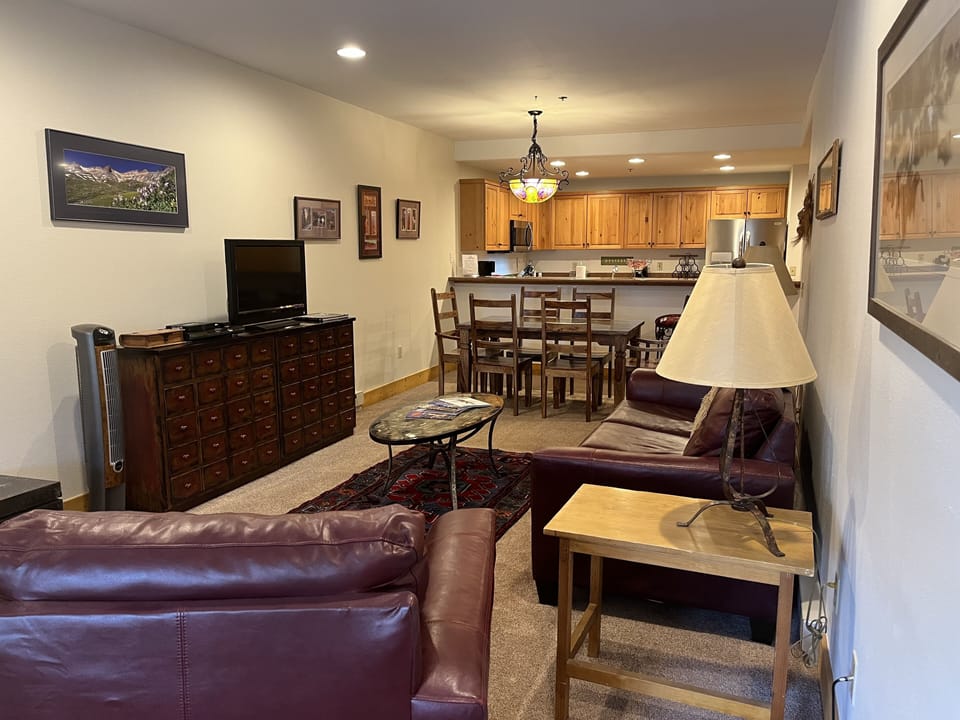 Condo, 1 Bedroom | Living area