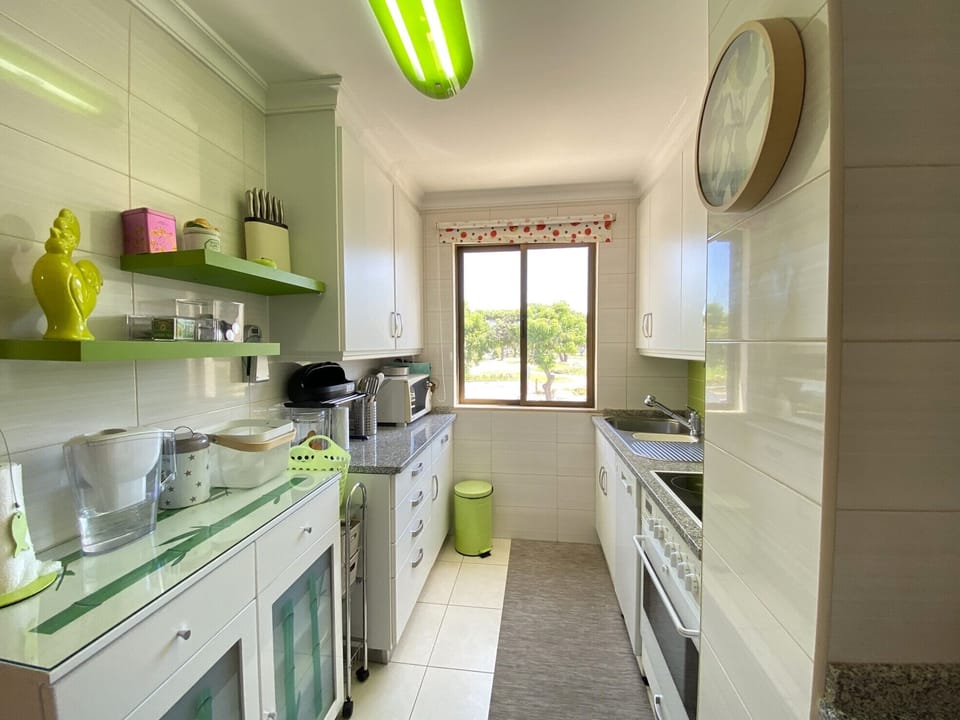 Apartment, 1 Bedroom, Pool Access | Private kitchen | Microwave, oven, dishwasher, coffee/tea maker