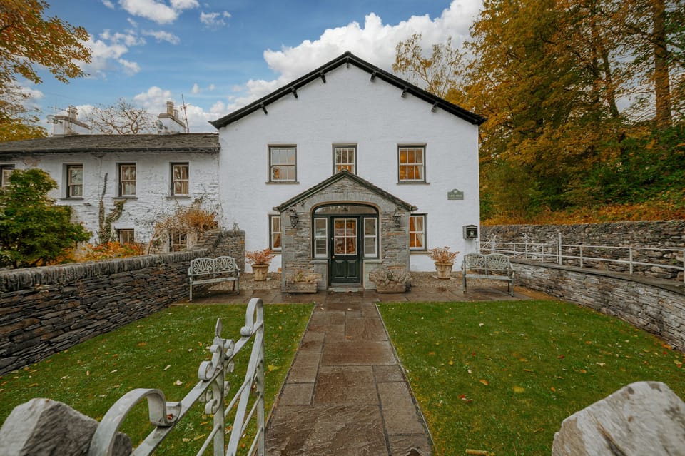 Cottage | Front of property