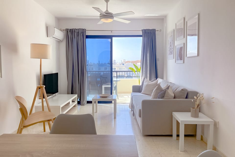 Luxury Apartment | Living area