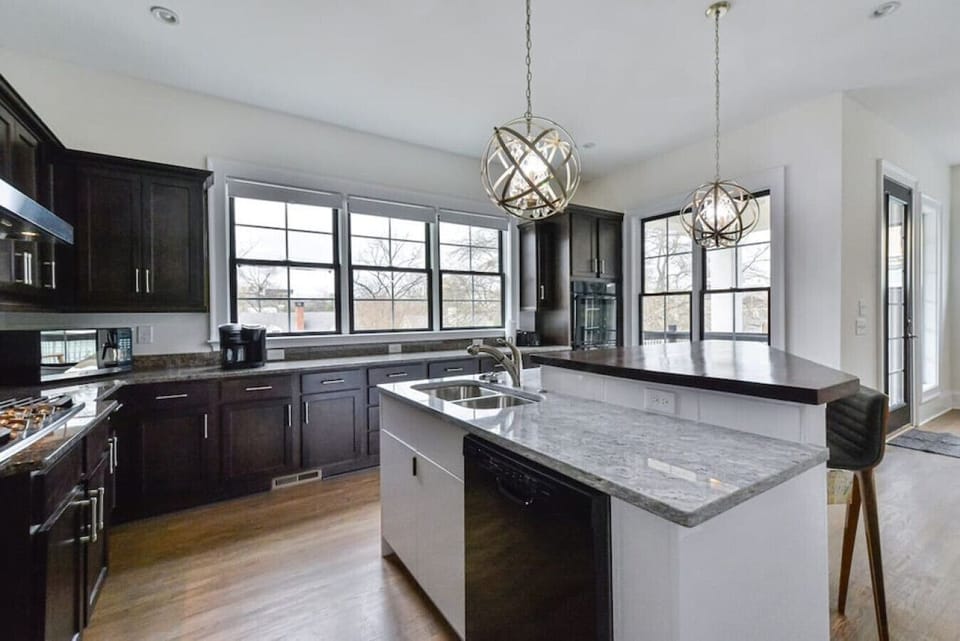 Gourmet Kitchen
