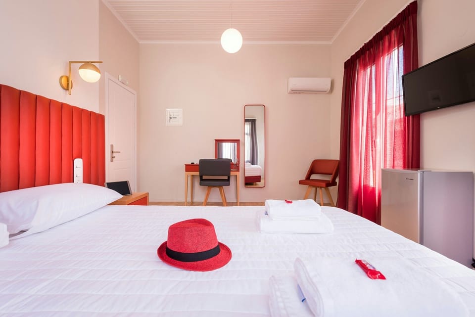 Standard Room, Balcony | Premium bedding, desk, soundproofing, free WiFi
