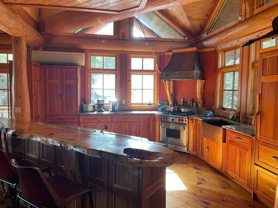 Luxury Chalet | Private kitchen | Full-size fridge, microwave, oven, dishwasher
