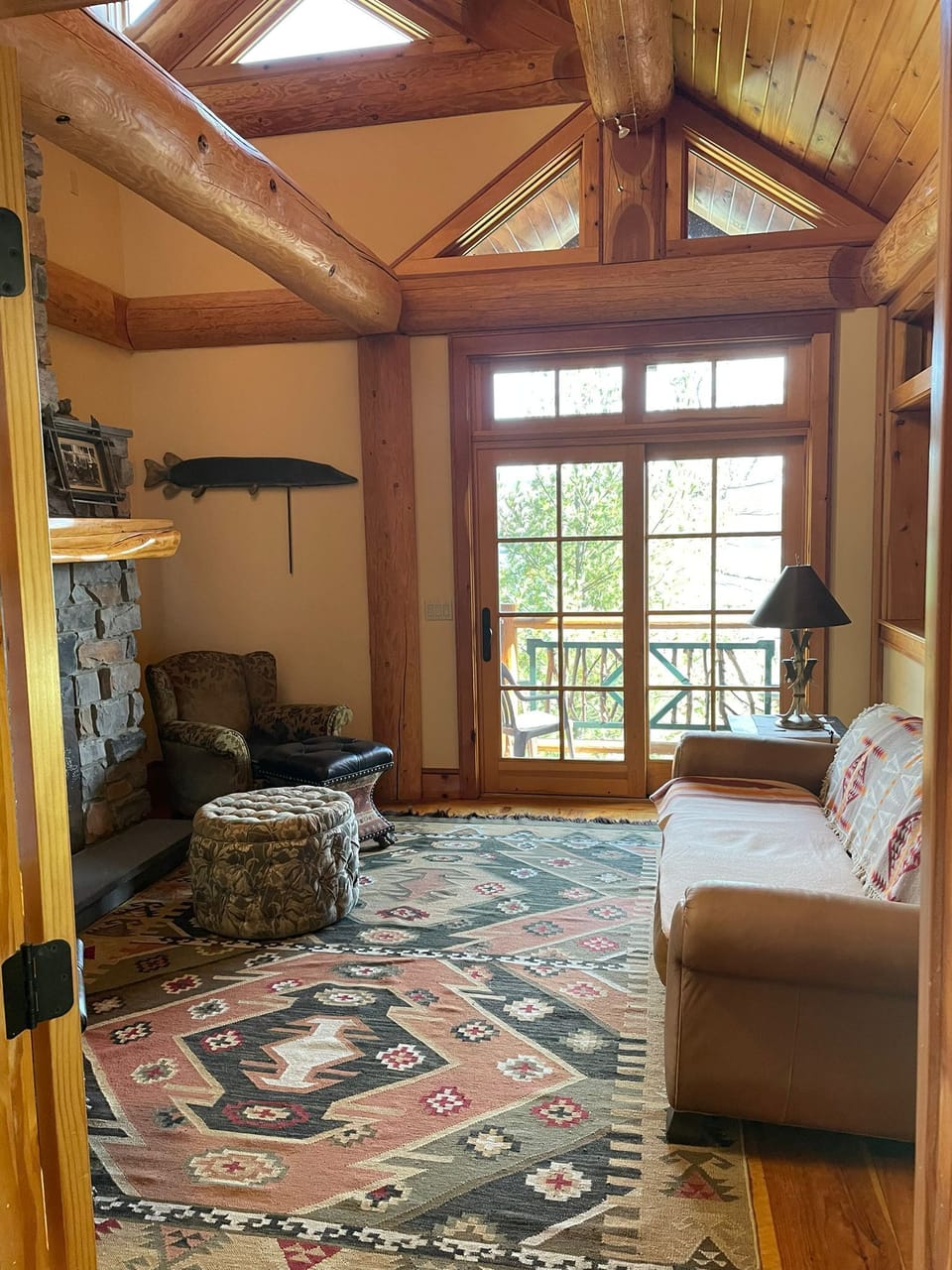 Luxury Chalet | Living area | 50-inch TV with cable channels