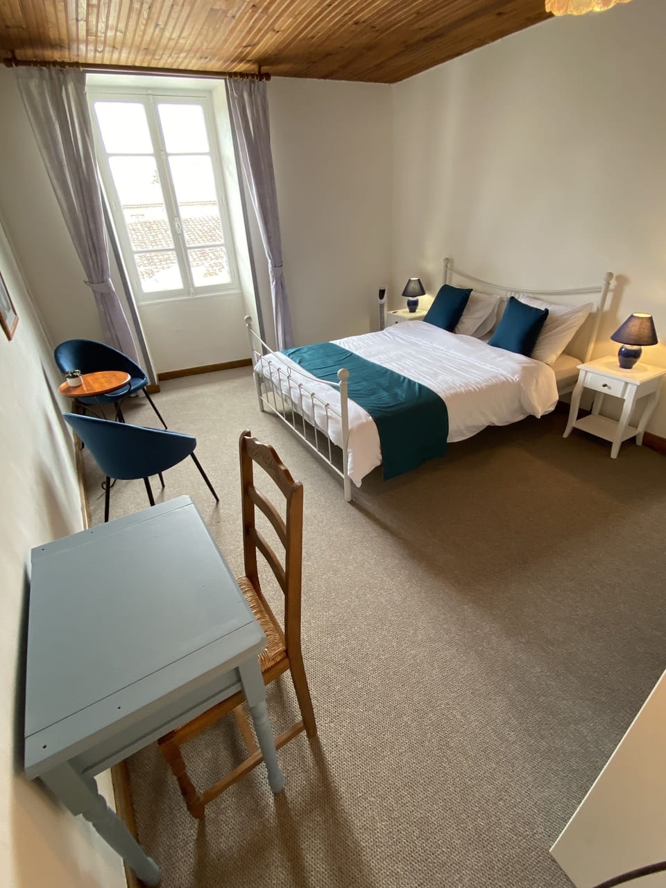 Deluxe Double Room | Minibar, desk, laptop workspace, free WiFi