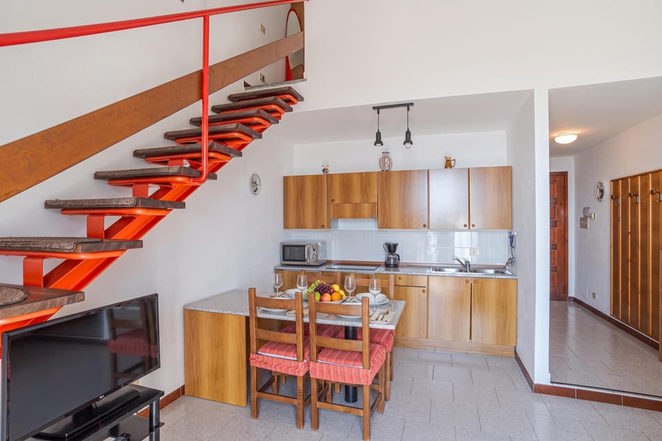 Kitchen and dining area
